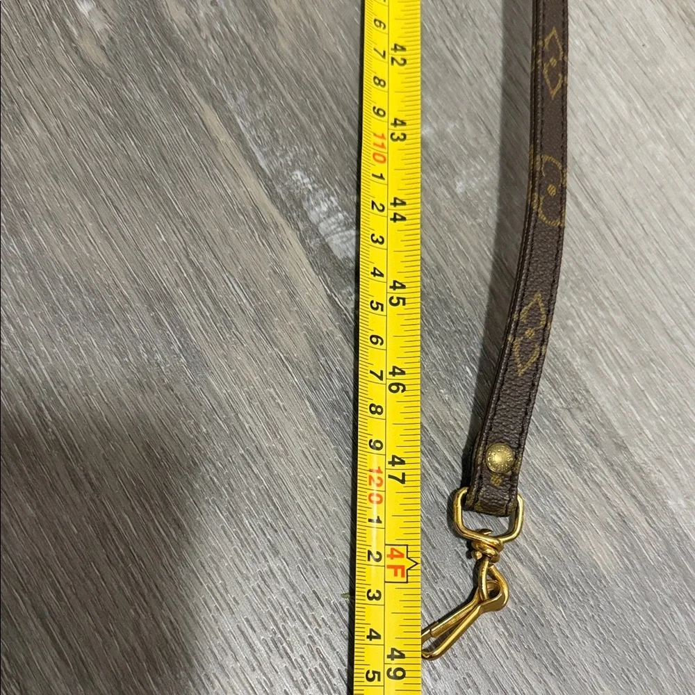 Louis Vuitton Brown Monogram Strap with Gold Accents - Picture 5 of 5